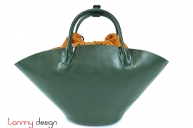 Green fan-shaped leather bag with strap